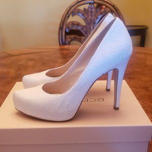 BCBG Generation Parade Snake Skin White Women's 8.5M Pumps